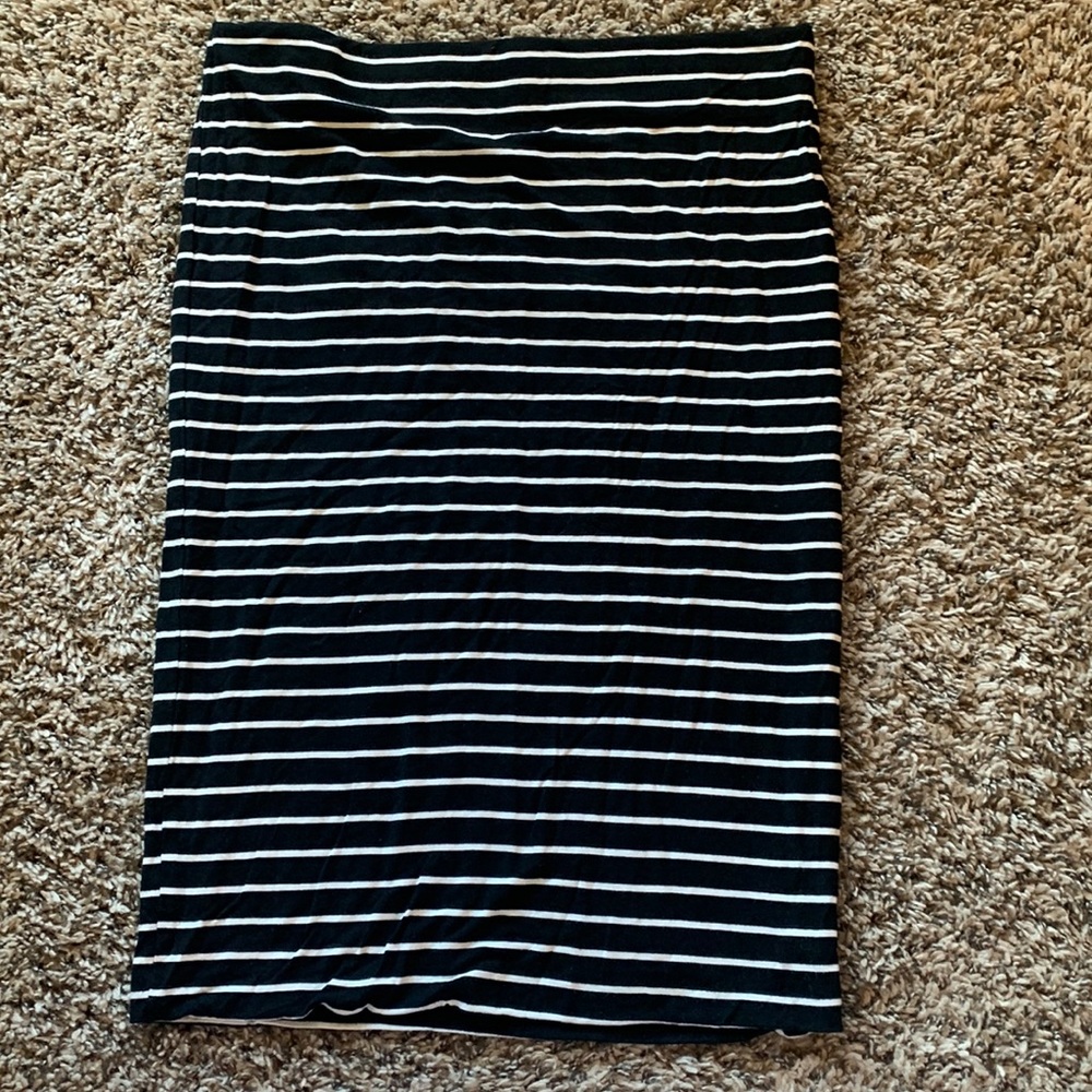 LOFT brand black and white striped body con skirt